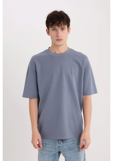 DeFacto Oversize Geniş Kalıp Ütü Gerektirmeyen Bisiklet Yaka Kısa Kollu Basic Düz Ağır Kumaş Tişört X3926AZ25SPGR504 DeFacto Oversize Geniş Kalıp Ütü Gerektirmeyen Bisiklet Yaka Kısa Kollu Basic Düz Ağır Kumaş Tişört X3926AZ25SPGR504