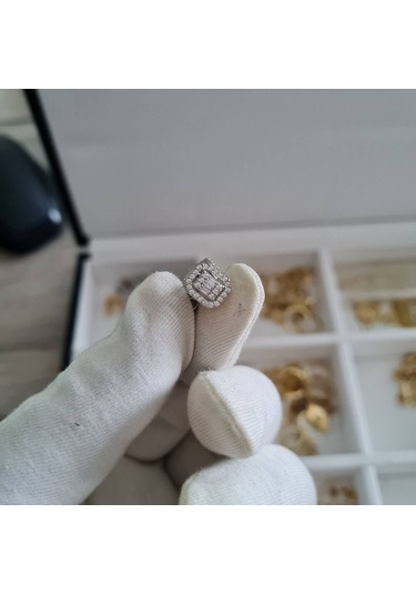 Beyaz Altın Baget Küpe N11.8464