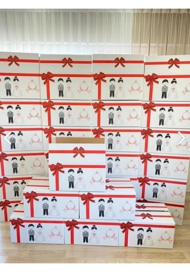 Kolix İsim Etiketli Çeyiz Kolisi Gelin Karton Koli Kutu Ambalaj 57x25x33 Cm 25 Adet Beyaz - Kırmızı