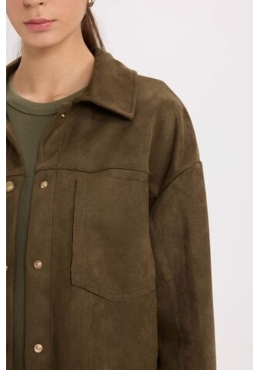 DeFacto Crop Çıtçıtlı Cepli Süet Gömlek Ceket B2983AX24WNKH447 Haki