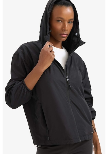 DeFactoFit Su İtici Kapüşonlu Fermuarlı Esnek Dokulu Mevsimlik Baharlık Mont D6086AX25SPBK81 Siyah