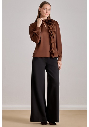 Dökümlü Kahverengi Saten Bluz Kahverengi