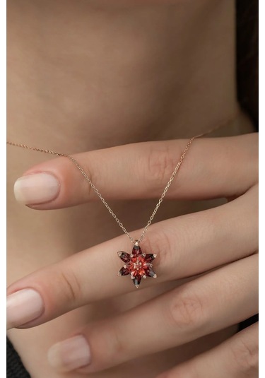 Ervanur Kadın Rose Altın Kaplama Kırmızı Taşlı Lotus Çiçeği Kolye Kırmızı