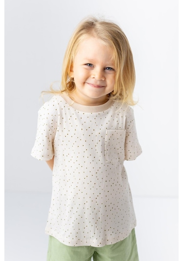 Erkek Çocuk Puantiye Desenli Cep Detaylı T-shirt Ekru