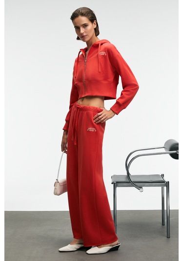 Grımelange Elara Kadın Metal Fermuarlı Nakışlı Kapüşonlu Crop Kırmızı Sweatshirt Kırmızı