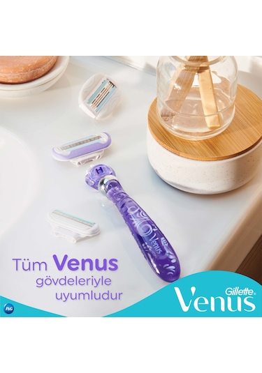 Gillette Venus Swirl Tıraş Makinesi +  Yedek Başlık 3'lü