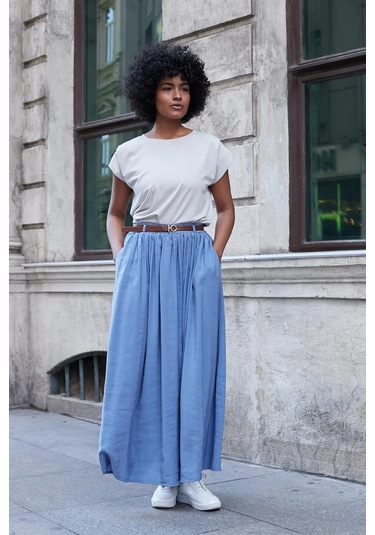 Kadın İpeksi Dokulu Modal Kumaş Cepli Beli Lastikli Bilek Boy Uzun Etek Deri Kemer Dahil -indigo İndigo Kadın İpeksi Dokulu Modal Kumaş Cepli Beli Lastikli Bilek Boy Uzun Etek Deri Kemer Dahil -indigo İndigo