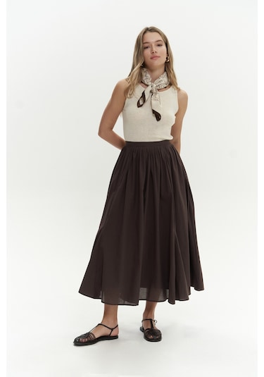 Amaya Bilek Hizasında Pileli Kahve Etek Kahve