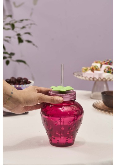 Karaca Çilek Transparent Pipetli Su Şişesi 750 Ml