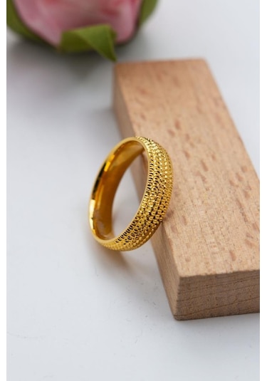 Latif Kuyumculuk 22 Ayar Altın Noktalı Bombeli Alyans Nişan Yüzüğü Lkyzk1529