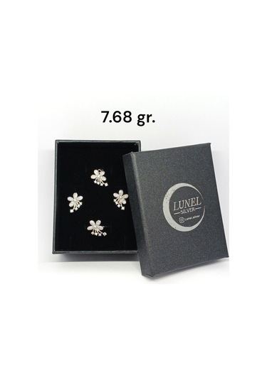 Çiçek Ve Taş Detaylı Gümüş Takı Seti - Kolye Ucu, Küpe Ve Yüzük - Zarif Ve Işıltılı Tasarım Gümüş