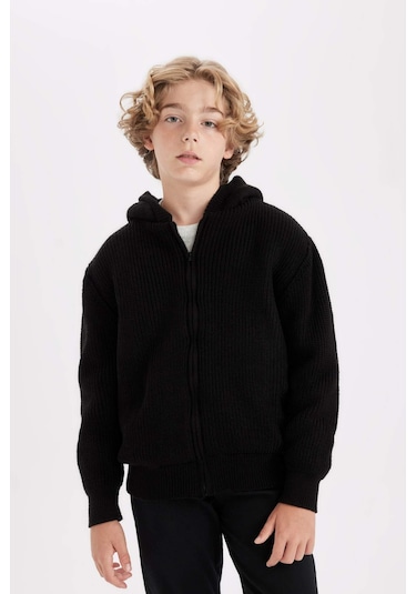 DeFacto Erkek Çocuk Basic Düz Triko İçi Polarlı Kapüşonlu Fermuarlı Siyah Okul Hırkası U4282A624AUBK81