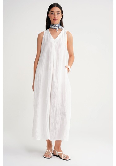 4700 Kadın V Yaka Önü Pileli Elbise Beyaz Beyaz