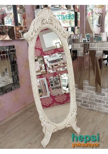 Zarif Model Eskitme Beyaz Renk Varaklı Ayaklı Boy Aynası Beyaz