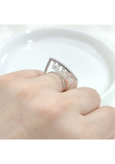 İthal Sallantılı Taşlı Gümüş Yüzük - 14 Beyaz