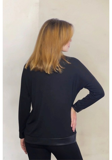 Yandan Fermuarlı Suni Deri Detaylı Bluz Siyah