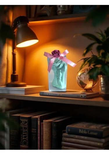 Kokulu Doğal Romantik Aşıklar Görünümlü Yeşil Renk Dekoratif Mum Açık Yeşil