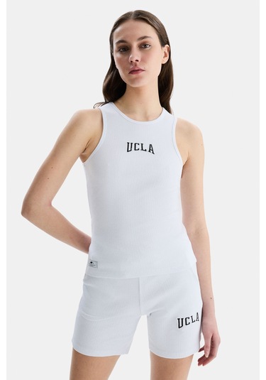 Ucla Salınas Beyaz Sıfır Kol Nakışlı Standard Fit Kadın Tshirt Beyaz