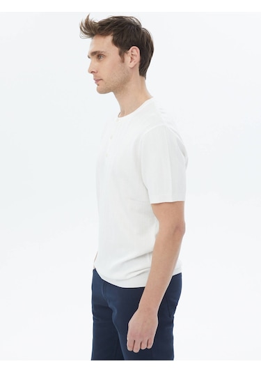 Ekru Hakim Yaka Jakarlı Triko Ekru