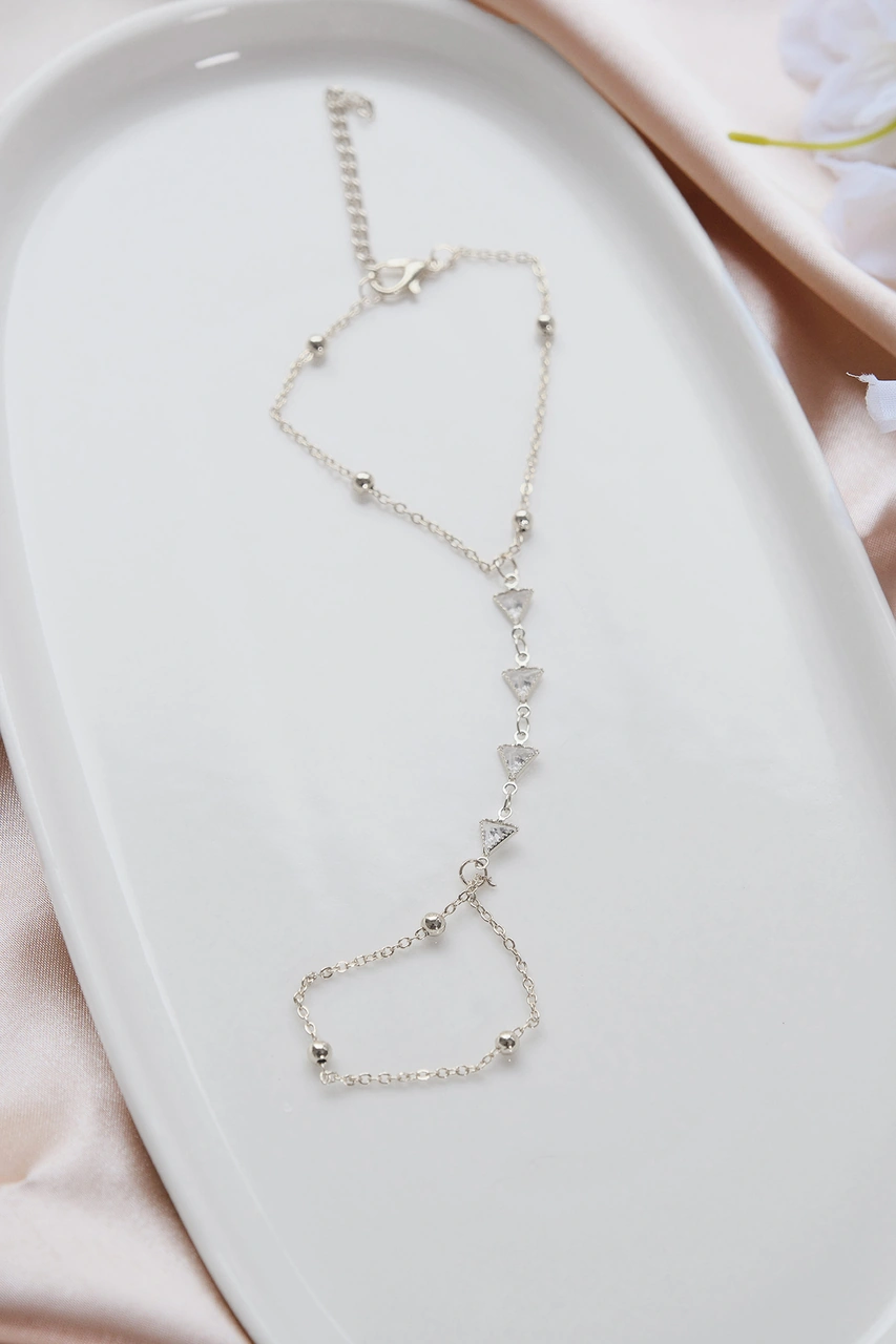 Silver Zirkon Taşlı Ucgen Şahmeran Gold