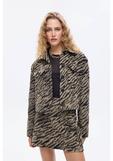 Quzu Desenli Crop Siyah Kadın Ceket Ckt00885 Siyah