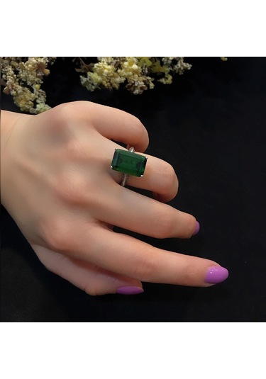 Stela Zümrüt Baget Gümüş Yüzük