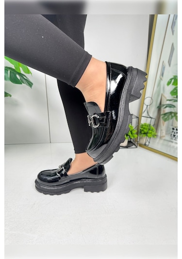Günlük Kadın Loafer V Tokalı Kalın Topuklu Tırtıklı Tabanlı Oval Burunlu Makosen Ayakkabı 7455 - 7453 7453-siyahrugan