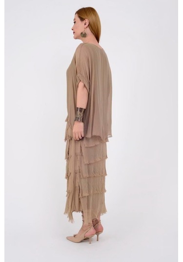 İtalyan 2 Beden İnce Gösteren Yarım Kol Kat Kat Ipek Elbise Camel