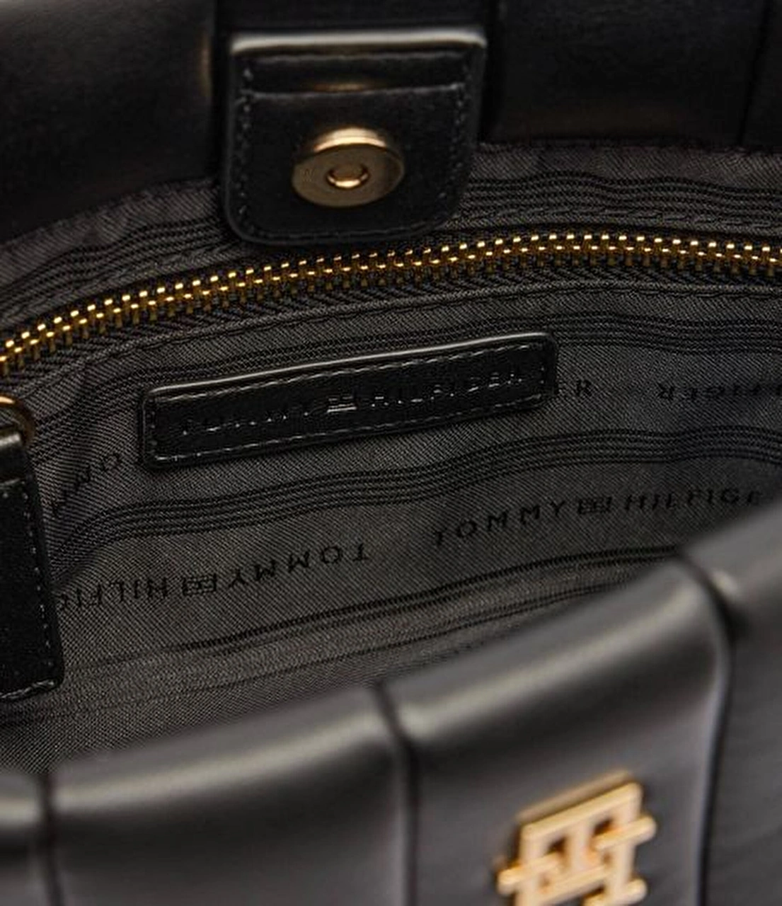 Tommy Hilfiger Kadın Çapraz Çanta Aw0aw17690bds Siyah