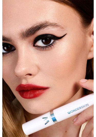 Wonderskin Wonder Blading Renk Sabitleyici Dudak Maskesi Playful 4 ML