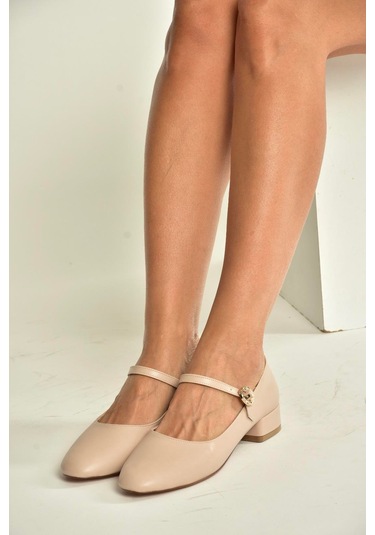 Fox Shoes V250660809 Bej Kalın Alçak Topuklu Kadın Ayakkabı Bej