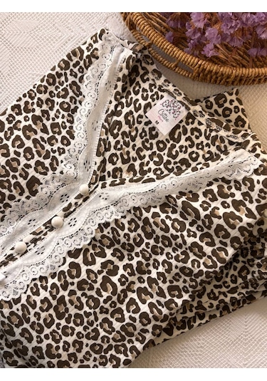 Leopar Ve Çiçek Desenli Pamuklu Penye Kumaş Pijama Takımı Leopar