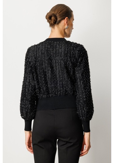 On Kadın Kabartmalı Bomber Mont 60709 Siyah Siyah