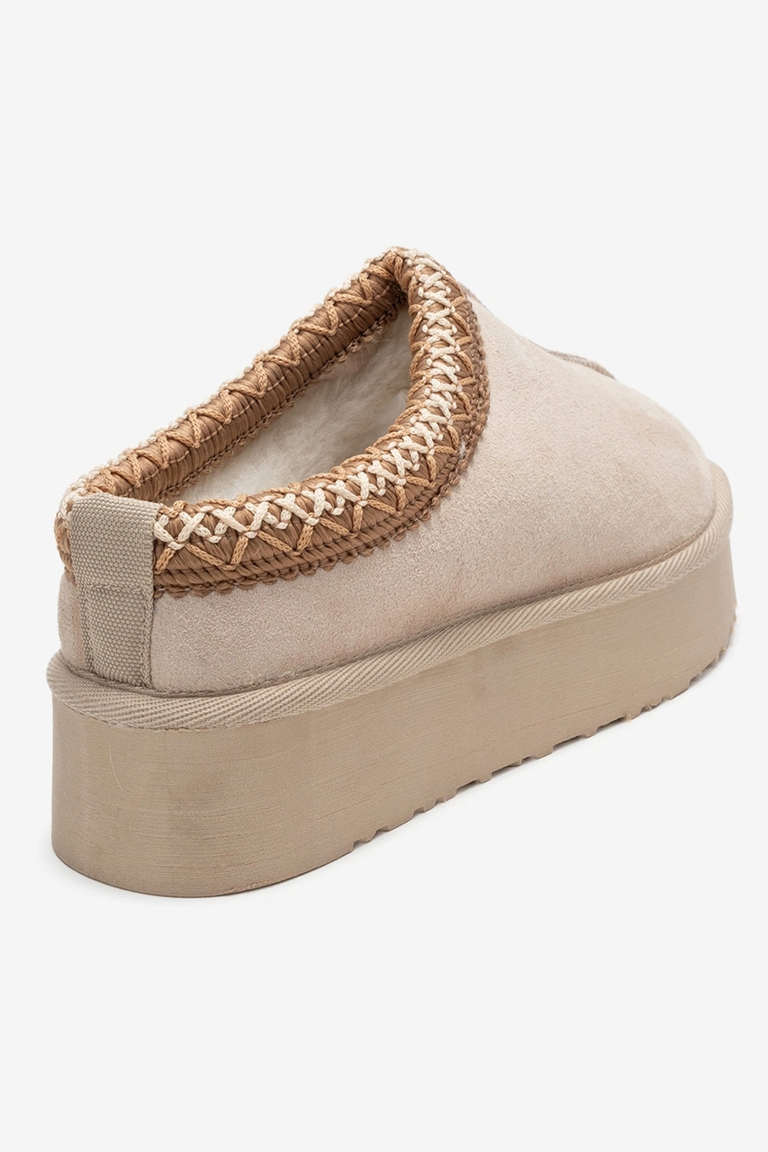 Avelıa Bej Süet Hakiki Deri Dikişli Kadın Kalın Tabanlı Kışlık Terlik Bej