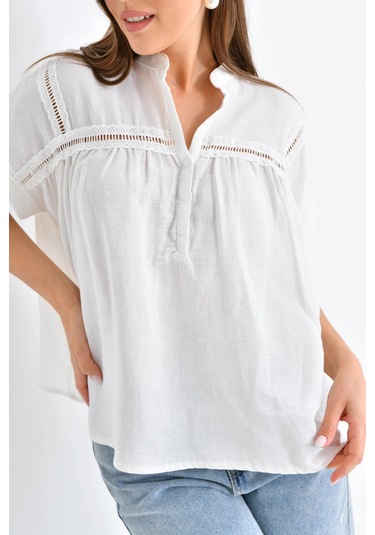 Dantel Detay Kısa Dokuma Bluz KEMİK