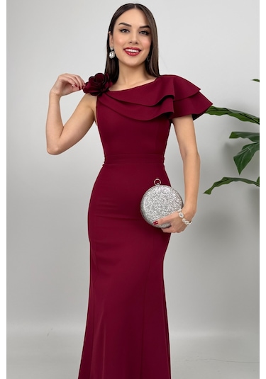 Delvira Drapeli Tek Omuz Çiçek Detaylı Uzun Bordo Abiye Elbise Bordo