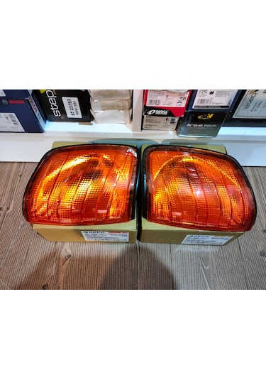 Mercedes W124 Sinyal Takımı Depo