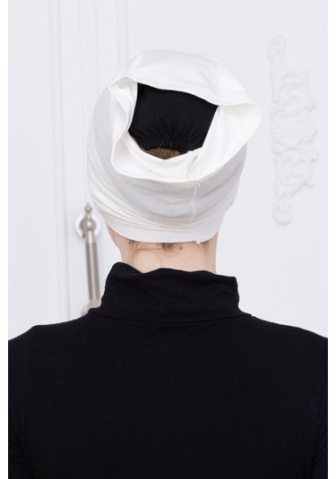 Pratik Boru Bone Ekru Geçmeli - Kaymaz Önü Dikişsiz Kadın Tesettür Hazır İç Bone Ekru