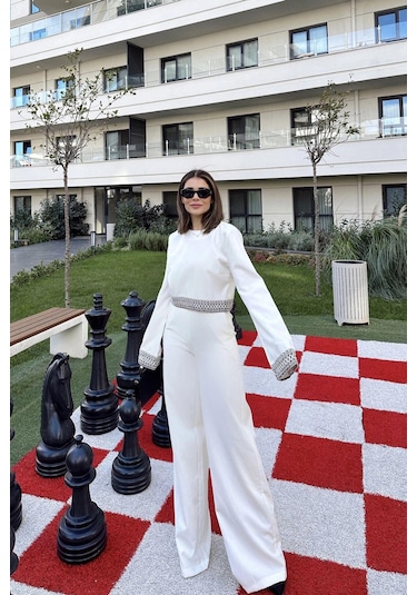 Kadın Beyaz İşleme Detaylı Bluz & Bol Paça Pantolon - Alt & Üst Takım Beyaz