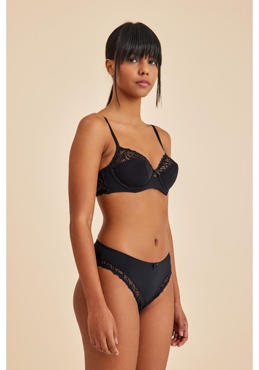 Emma Siyah Balenli Dantelli Dolgulu Toparlayıcı Yarım Kap Sütyen siyah