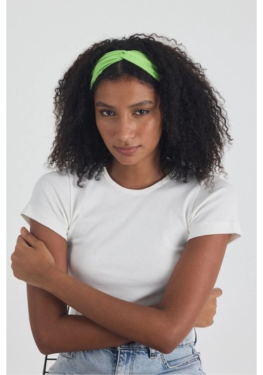 Beyaz Kısa Kol Bisiklet Yaka Vücuda Oturan Kaşkorse Crop + Bandana Set %100 Pamumklu, Esnek Rahat Beyaz-fıstık Yeşili