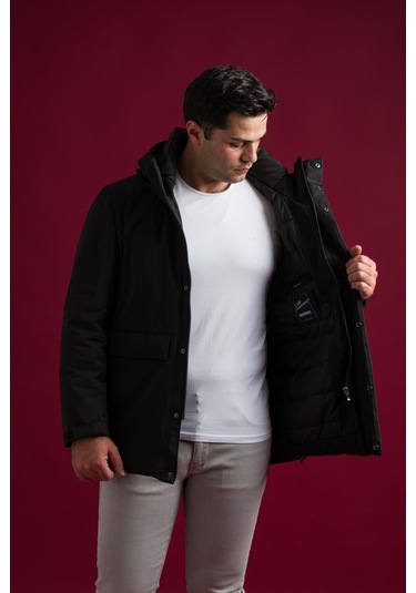 Slimfit Kapşonlu Çıtçıt Ve Fermuar Kapamalı Kapak Cepli Elyaf Dolgulu Astarlı Yan Cepli Uzun Mont 001