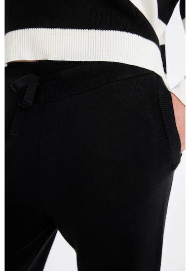 Defacto Jogger Triko Pantolon Cepli Basic Düz Beli Lastik Bağcıklı R1701AZ24WNBK27 Siyah