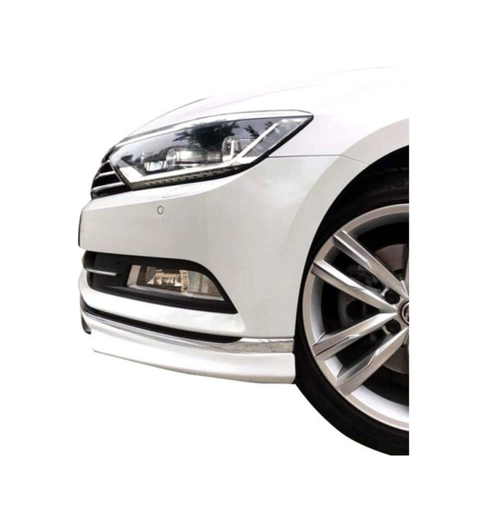 Ueskrom Passat B8 Ön Tampon Çıtası 3 Parça 2015 - 2019 Paslanmaz Çelik