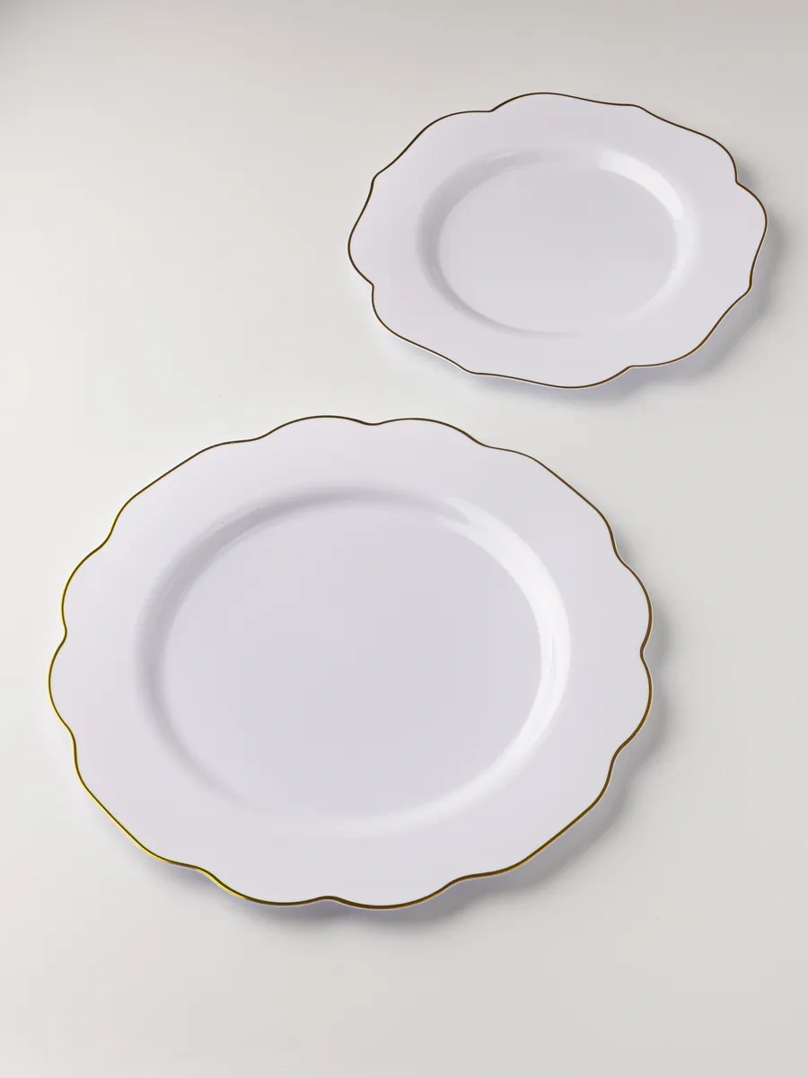 Family Co. Tek Kullanımlık Plastik Tabaklar. 20 Parça Set. 415052894 100 adet