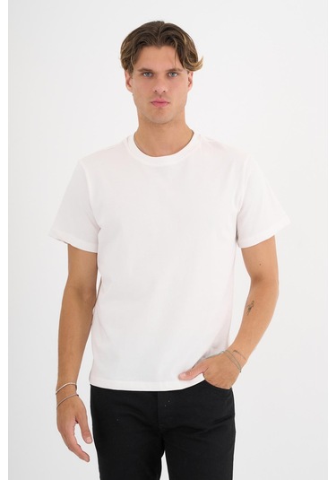 Erkek Ekru %100 Pamuklu Standart Kalıp T-shirt Siyah