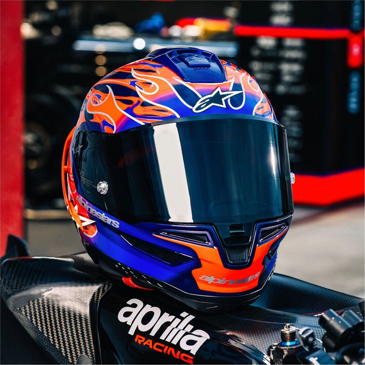 Alpinestars Supertech R10 Carbon Flyte Spor Motosiklet Kaskı Kırmızı Lacivert