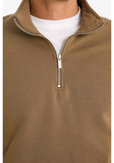 DeFacto Comfort Regular Fit Rahat Kalıp Fermuarlı Dik Yaka Basic Düz Sweatshirt X7405AZ24AUKH79
