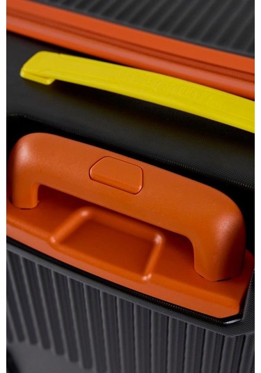 Bad Bear Logo Suitcase 23.01.80.001s Siyah Büyük Boy Tekerlekli Abs Valiz 95 Lt. Siyah