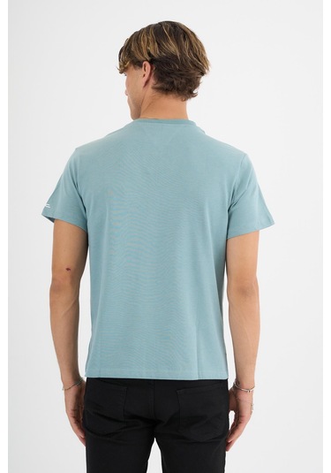 Erkek Yeşil %100 Pamuklu Standart Kalıp T-shirt Siyah